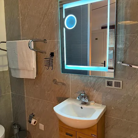 Galata Tower Hotel *